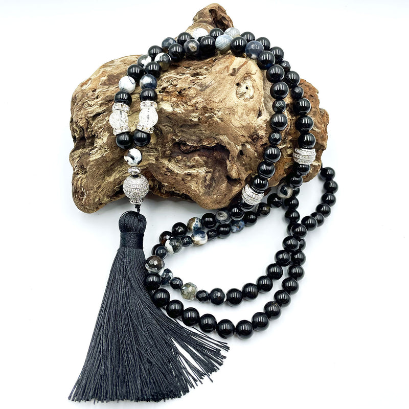 Sautoir en Agate Noire et Agate Feu